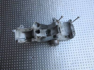 Dacia duster i 1.6i 2011 основа кронштейн генератора фото №1