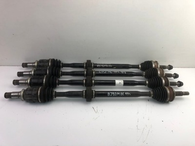 TOYOTA AURIS II HYBRID PÓŁOŚ DŁUGA EBJ92MBC194