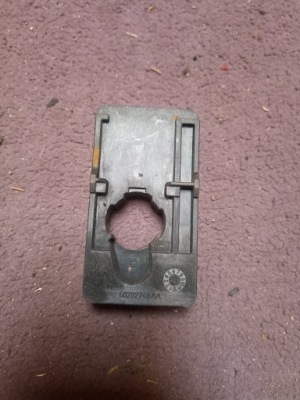 Кронштейн кронштейн замка двері jeep wrangler jl 18+ 68282746aa фото №1