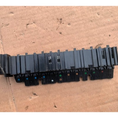 Накладка  предохранителей 7703497426 renault master 2 фото №1