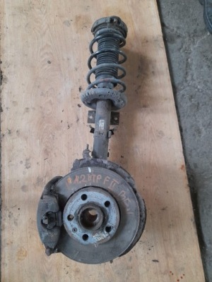 Поворотный кулак левая амортизационная стойка skoda fabia ii 1,2 htp фото №1