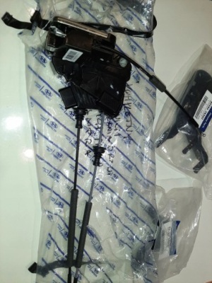 Hyundai elantra v замок двері правий перед oem фото №1