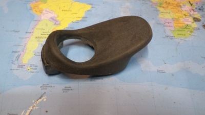 Yaris i 99-05 защита замка кронштейн открывания крышки фото №1