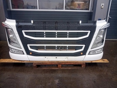 Volvo fh4 перед фари балка бампера фото №1