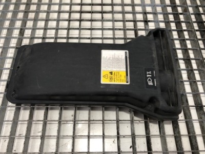 Кришка захист електропроводка 84151224 volvo fh ii 460 фото №1