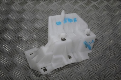 Направляющая кронштейн правое traveller expert iii 3 фото №1