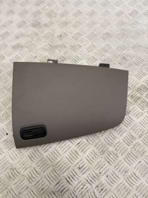 Бардачок пассажира верхний renault trafic iii 14-21r. opel vivaro b фото №1