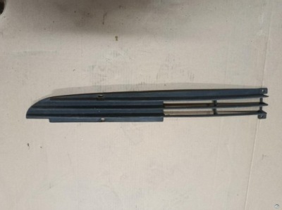 Решётка бампера левая перед mercedes w115 73-76 оригинал фото №1