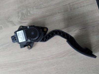 Потенциометр газа педаль газа renault laguna iii latitude 180050001r фото №1