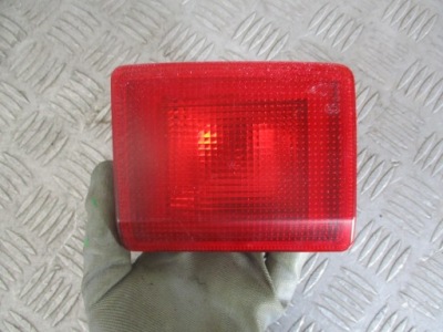 Лампа правый задняя peugeot 407 04-11r kombi фото №1