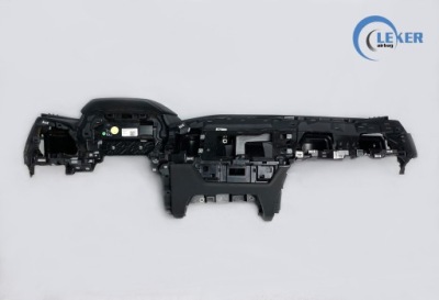 Audi e-tron панель приладів консоль панель приладів фото №1