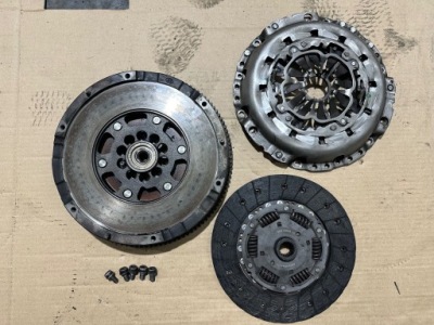 Audi a6 c6 3.2 fsi зчеплення двомасовий маховик 124038810 324045210 фото №1