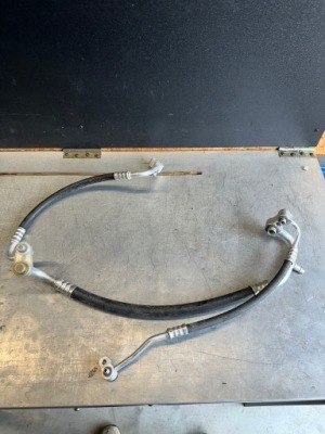 Шланг кондиционера opel corsa e 1.0 turbo 2014-2019 rok 13427501 фото №1