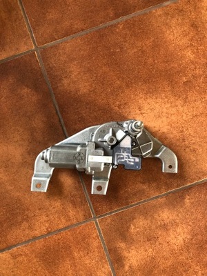 Моторчик двірник задня swift v mitsuba 881 фото №1