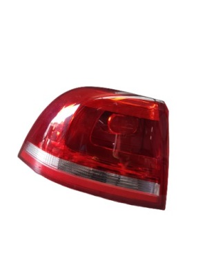 Vw touareg ii лампа левый задняя 7p6945095f фото №1