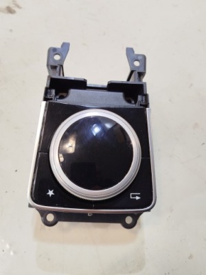 Контролер idrive mercedes w205 a2059006015 фото №1