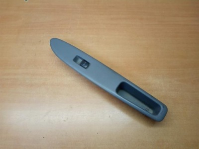 Панель скло пасажира правий перед avensis verso фото №1