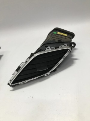 Решітка обдув ліва права hyundai i40 vf 11- фото №1