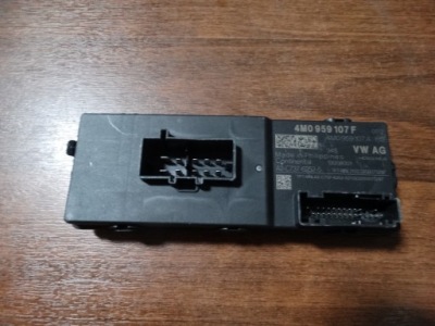 Модуль блок керування кришки багажника audi a6 c8 1 фото №1