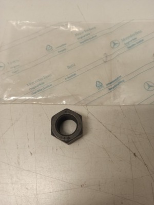 Гайка подвеска mercedes 4 szt n308674020000 оригинал  aso фото №1