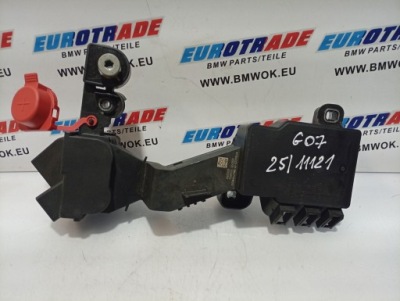 Bmw g05 g06 g07 розподільник струму 8736422 фото №1