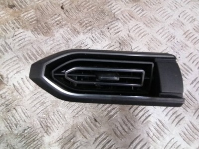 Dacia sandero iii 687603969r решітка обдув фото №1