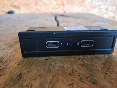 Mercedes w213 w205 port usb 2058200326 фото №1