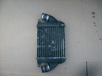 Інтеркулер радіатор повітря nissan cabstar 2.5 d фото №1