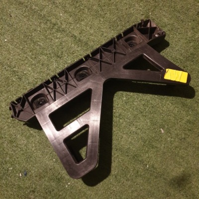 Направляющая бампера правый задняя hyundai i30 iii фото №1