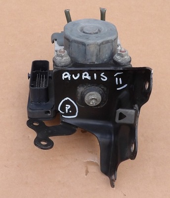 Toyota auris ii насос abs 44540-02500 фото №1