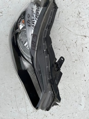 Subaru forester 13-18 лампа права ксенон фото №1