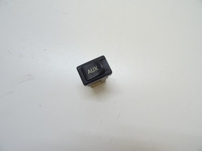Toyota fj cruiser роз'єм вхід з'єднувач aux радіо фото №1