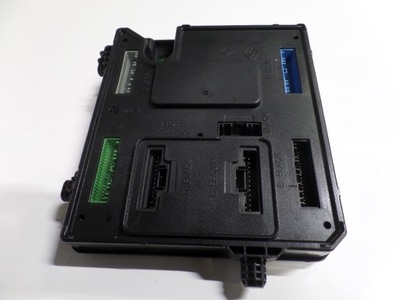 Renault scenic iii модуль bcm 284b13640r фото №1