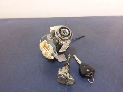 Toyota verso i замок запалювання ключ 89783-0f010 фото №1