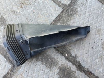 Audi a6 c7 воздухозаборник впуск воздуха 4g0129624f фото №1