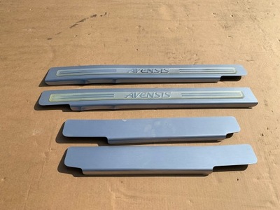 Молдинг накладки na пороги пороговые toyota avensis оригинал ładne комплект фото №1