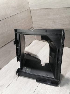 Defender iv воздуховод воздуха l8b2-8c465-ac фото №1