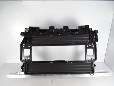 Pas перед передній audi e-tron 4ke фото №1