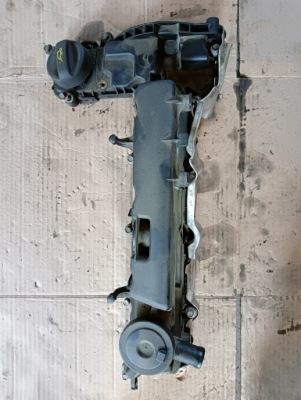 Кришка клапанів citroen peugeot 2.0 hdi 9806147980 фото №1