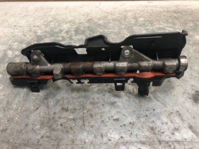 Молдинг впрыскная 1.9 dci f9q870 renault scenic iii 175212059r фото №1