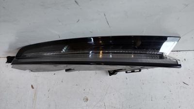 Porsche taycan лампа задня фото №1