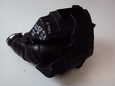 Корпус фільтра повітря права audi a8 d3 w12 6.0 фото №1