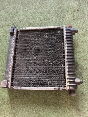 Радиатор воды mercedes 190 90 2.0e оригинал фото №1