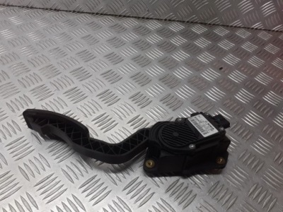 Потенциометр педаль газа renault laguna iii 2.0 dci 180050001r фото №1