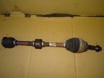 Kia x ceed привідний вал ліва 49500j7530 фото №1