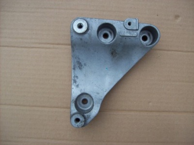 Maserati ghibli sq4 m157 кронштейн компрессор 286930 фото №1