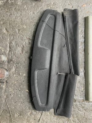 Toyota yaris ii полка багажника фото №1