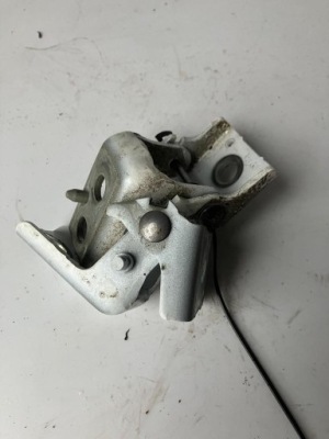 Петли дверь corsa f левый задняя ewp фото №1