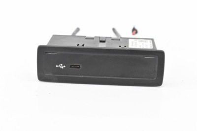 Разъём usb c панель a2478203902 mercedes w177 18- фото №1
