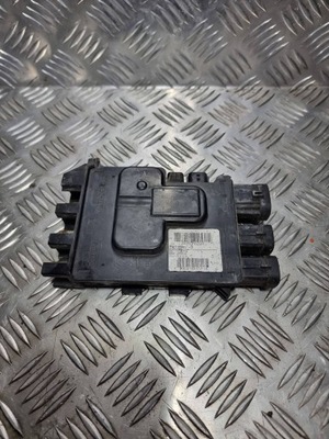 Модуль блок управления opel vivaro 243501820r фото №1